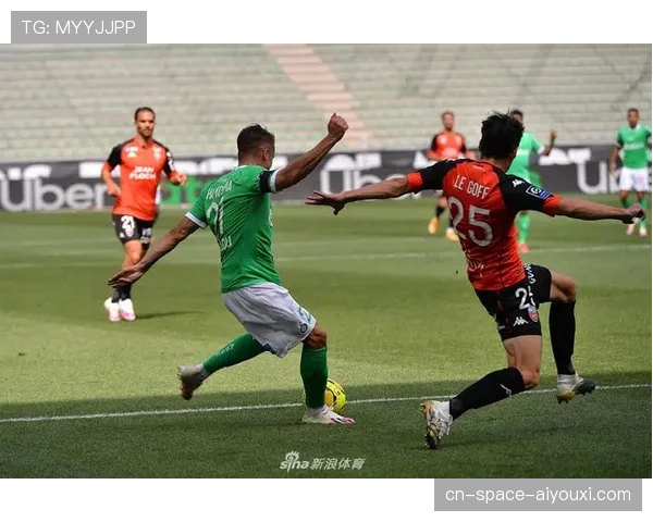 洛里昂2-0击败马赛，保级形势出现转机